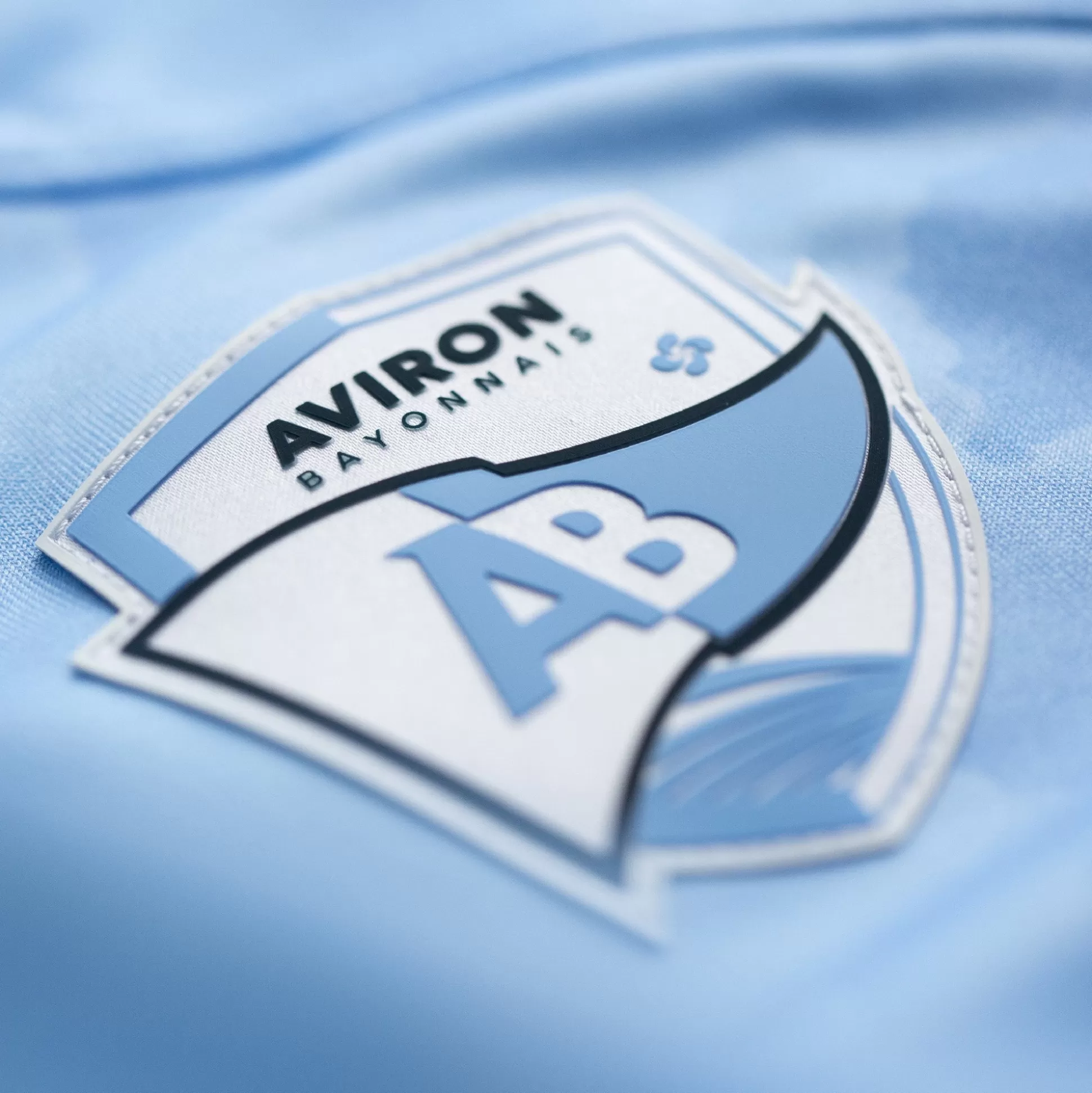 Homme Le Coq Sportif Aviron Bayonnais - tenue d'entrainement Maillot Pré match officiel Aviron Bayonnais Homme