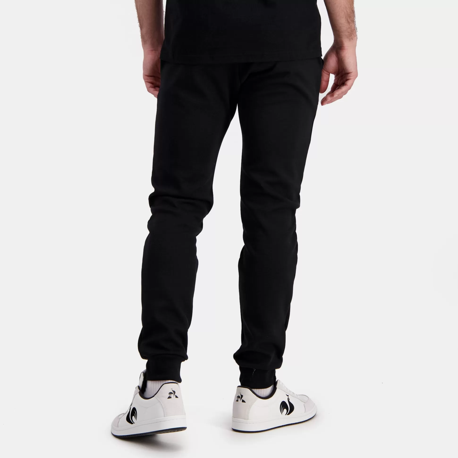 essentiels_pantalon_slim_noir_homme_3.webp Homme Le Coq Sportif Essentiels Pantalon Slim Noir Homme