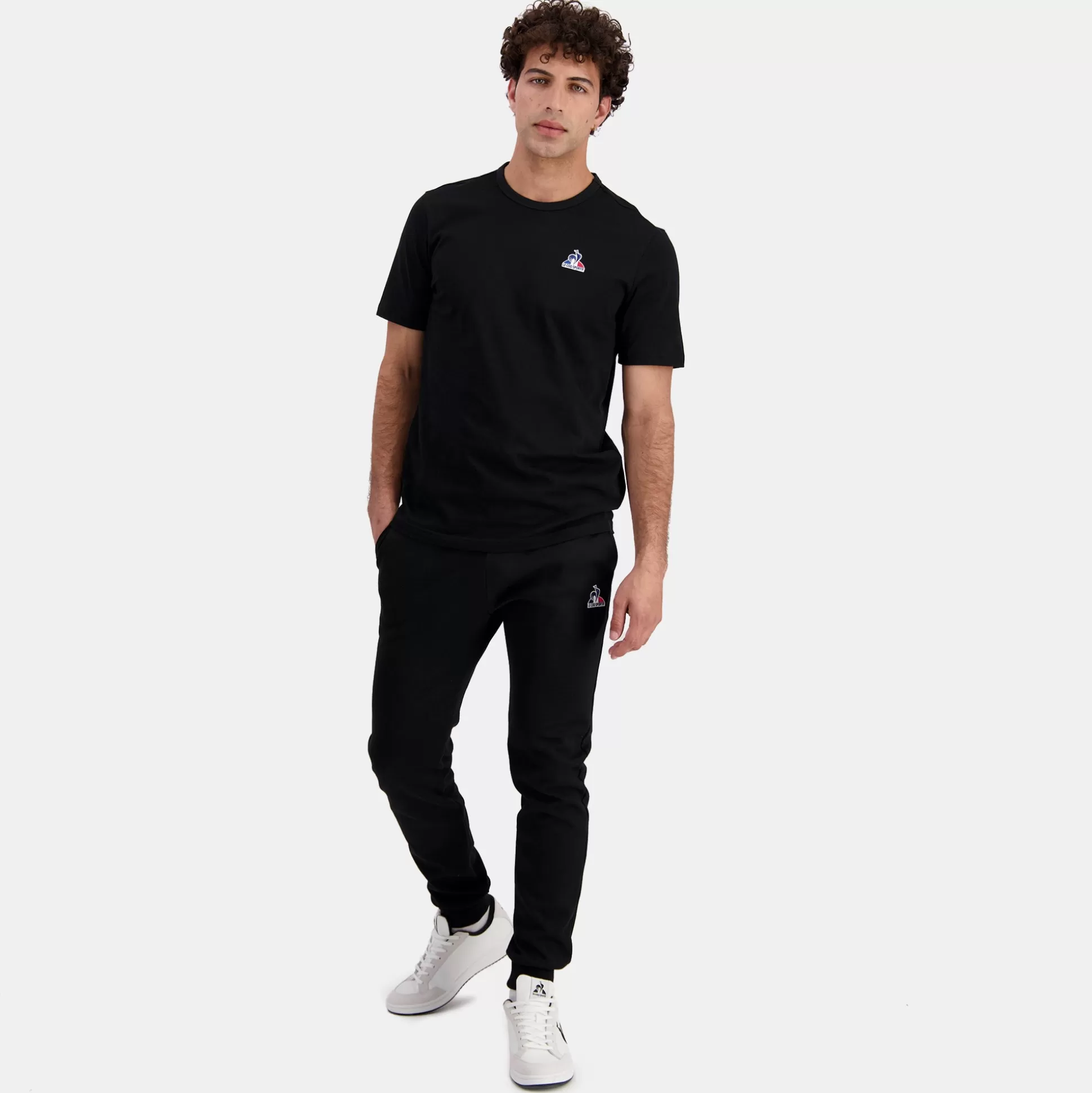 essentiels_pantalon_slim_noir_homme_4.webp Homme Le Coq Sportif Essentiels Pantalon Slim Noir Homme