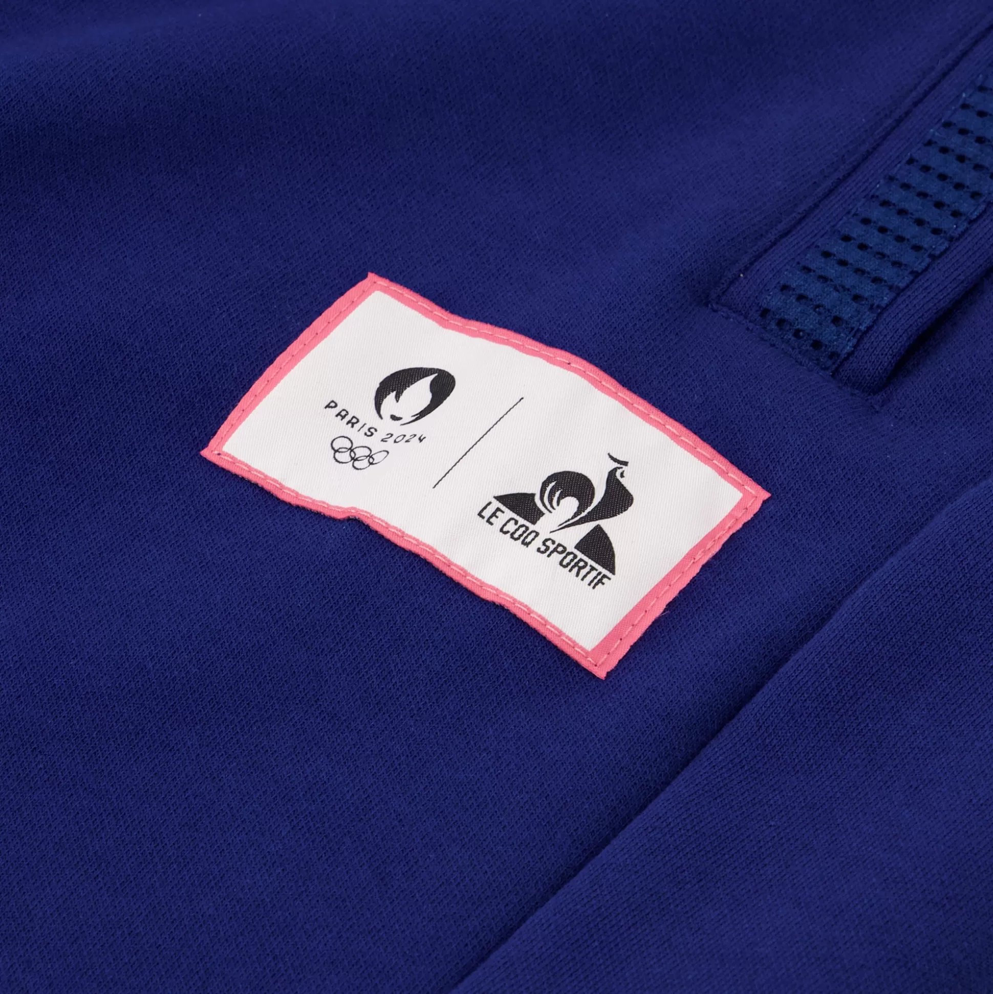 paris___le_coq_sportif_pantalon_regular_homme_6.webp Homme Le Coq Sportif Paris 2024 | Pantalon Regular Homme