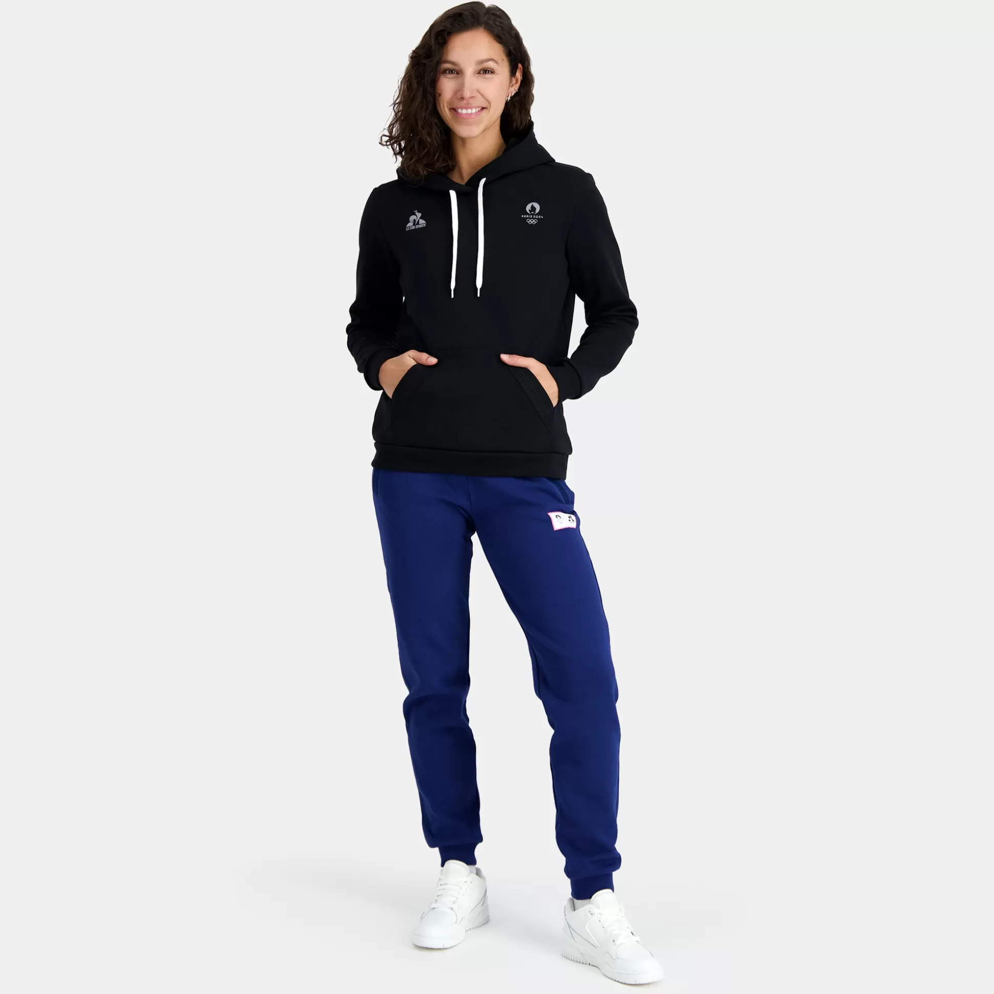 paris___le_coq_sportif_sweat__capuche_femme_4.webp Femme Le Coq Sportif Paris 2024 | Sweat à capuche Femme