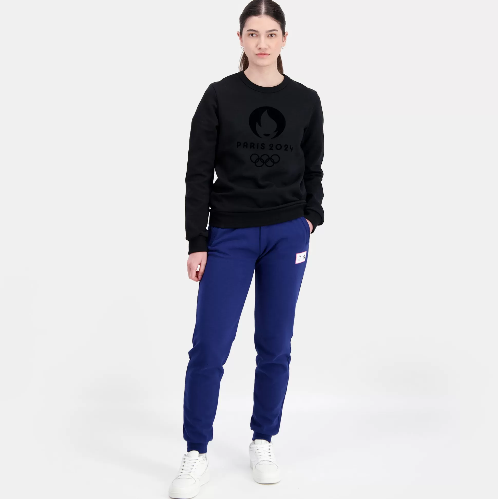 paris___le_coq_sportif_sweat_col_rond_unisexe_7.webp Femme Le Coq Sportif Paris 2024 | Sweat col rond Unisexe