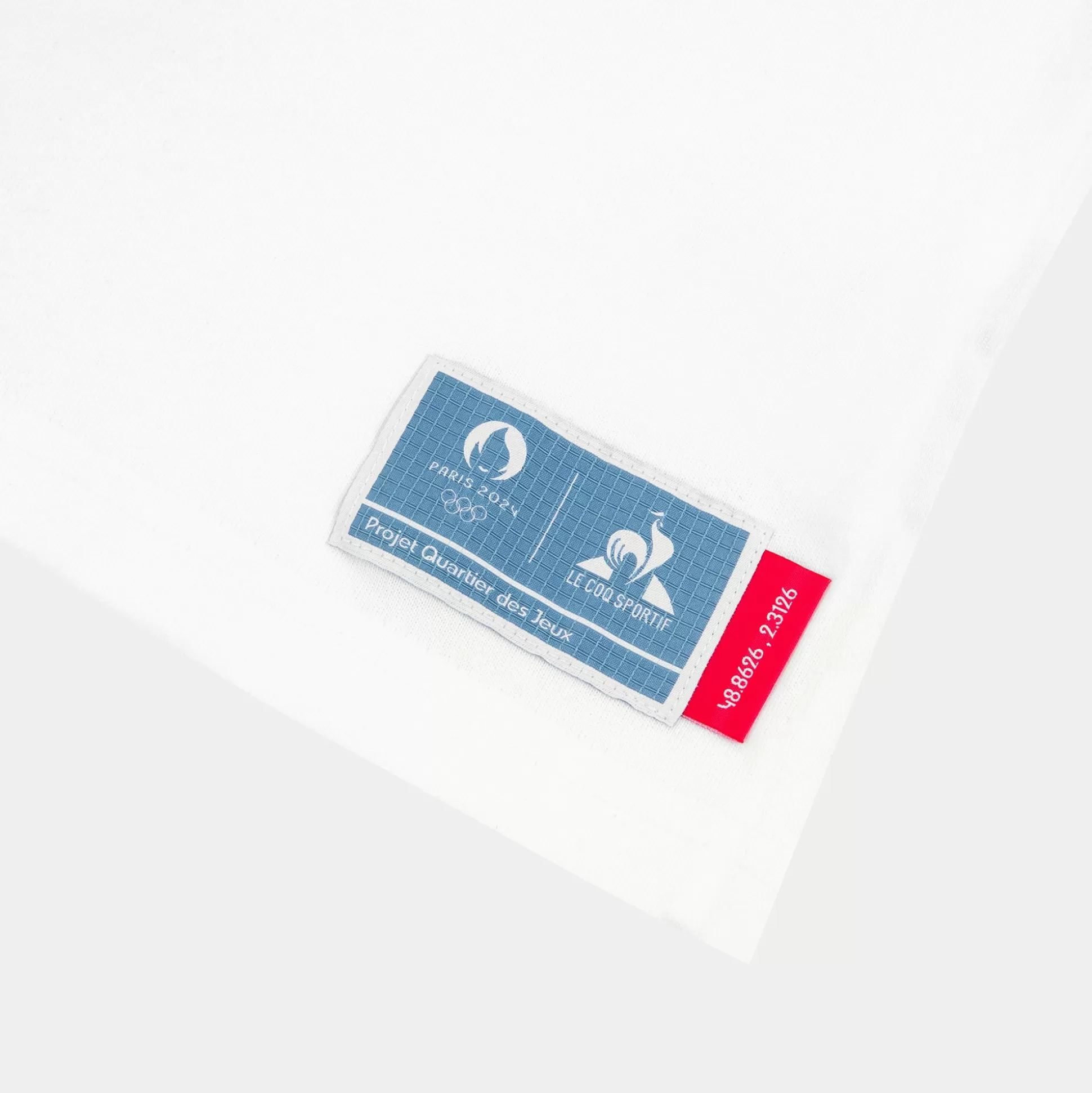 paris___le_coq_sportif_tshirt_capsule_saintdenis_unisexe_5-1.webp Homme Le Coq Sportif Paris 2024 | T-shirt capsule Saint-Denis Unisexe