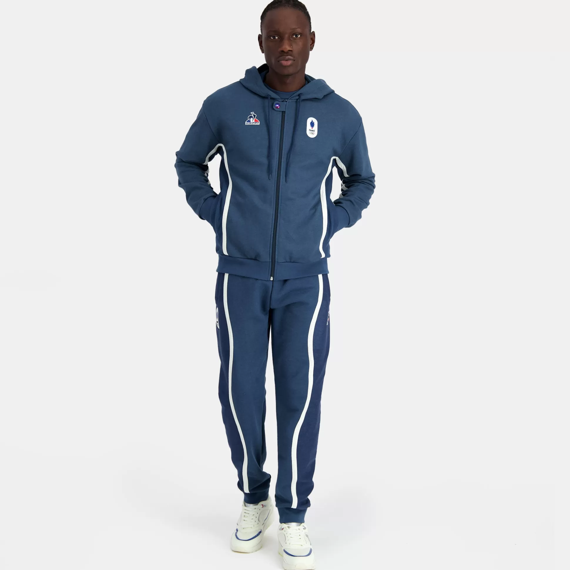quipe_de_france_olympique__paris__sweat_zipp__capuche_quipe_de_france_homme_4.webp Homme Le Coq Sportif Équipe de France Olympique | Paris 2024 Sweat zippé à capuche Équipe de France Homme